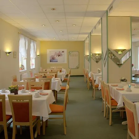 Pensionat Adler-hotel 3*